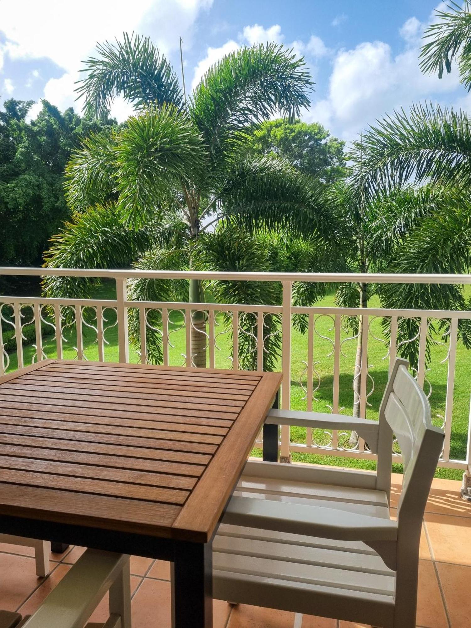 Studio Premium Piscine Et Bord De Mer Сен-Лу Екстериор снимка